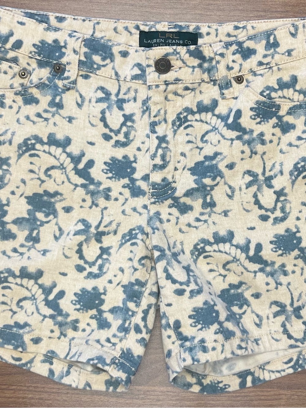 Ralph Lauren Women’s Cream Shorts with Blue Floral Print Sz. 4